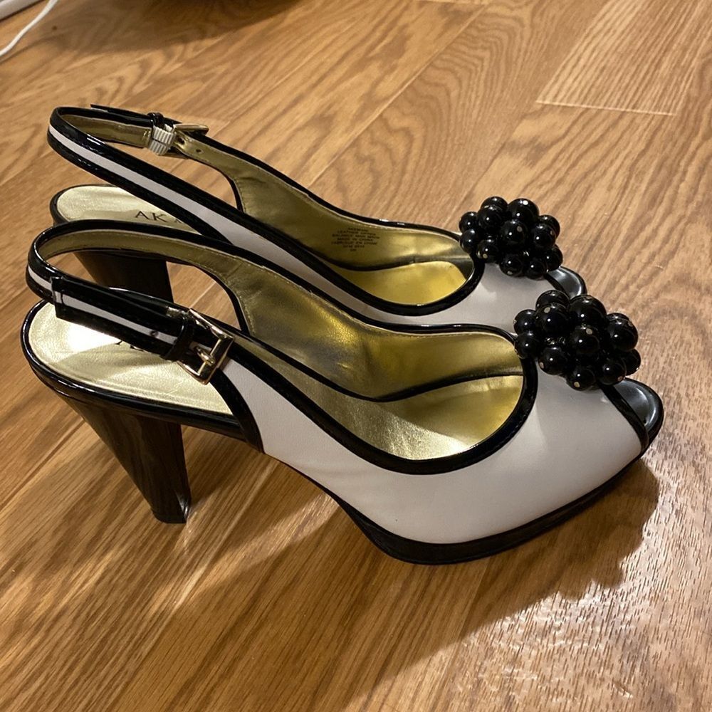 AK Anne Klein Akemani Ivory Black Beaded Slingback Peep Toe Heels (Size  9)